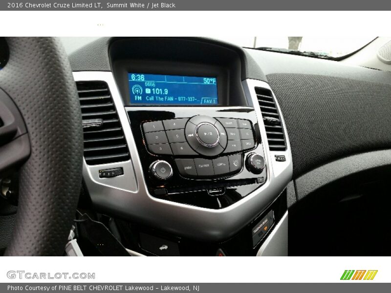 Summit White / Jet Black 2016 Chevrolet Cruze Limited LT