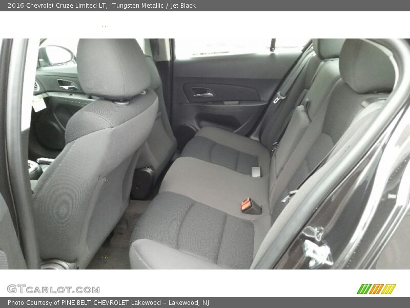 Tungsten Metallic / Jet Black 2016 Chevrolet Cruze Limited LT