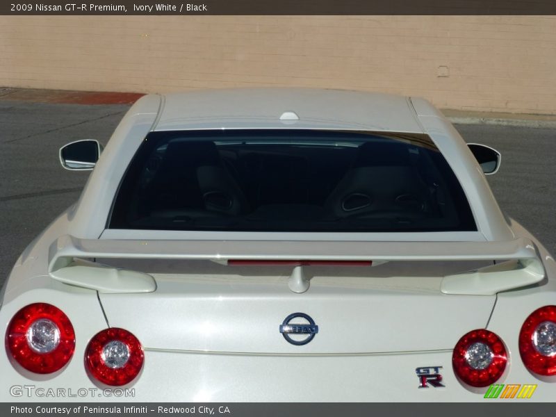 Ivory White / Black 2009 Nissan GT-R Premium