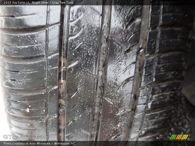 Bright Silver / Gray Two Tone 2015 Kia Forte LX