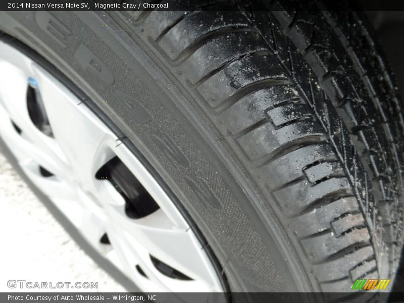 Magnetic Gray / Charcoal 2014 Nissan Versa Note SV