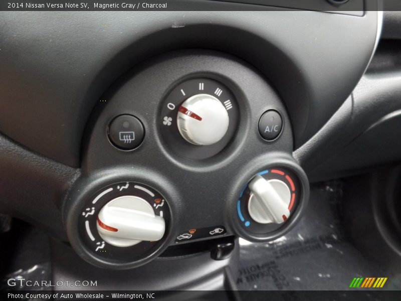 Magnetic Gray / Charcoal 2014 Nissan Versa Note SV