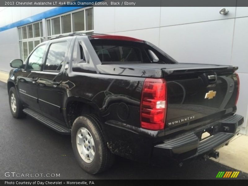 Black / Ebony 2013 Chevrolet Avalanche LT 4x4 Black Diamond Edition