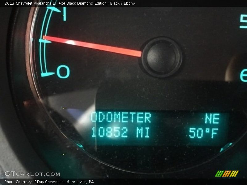 Black / Ebony 2013 Chevrolet Avalanche LT 4x4 Black Diamond Edition