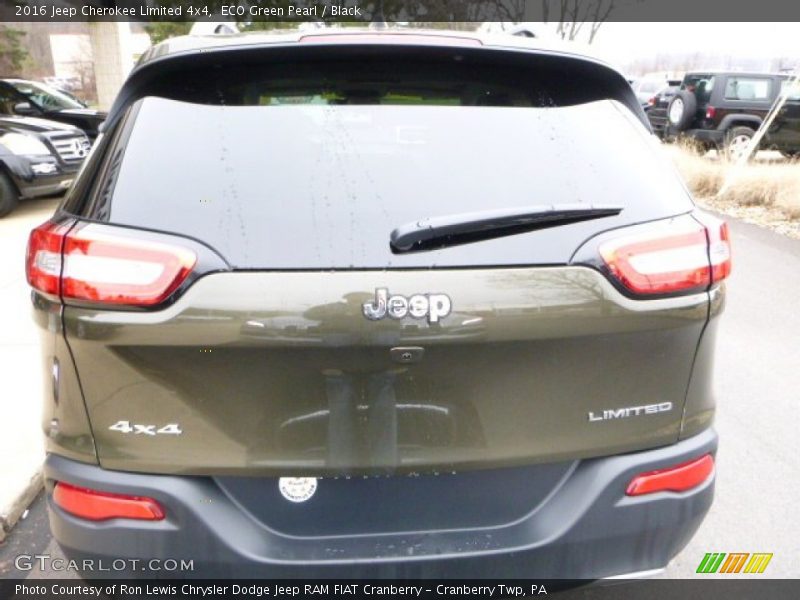 ECO Green Pearl / Black 2016 Jeep Cherokee Limited 4x4