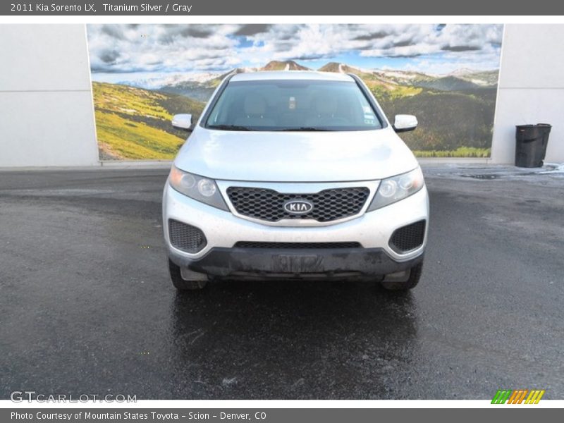 Titanium Silver / Gray 2011 Kia Sorento LX