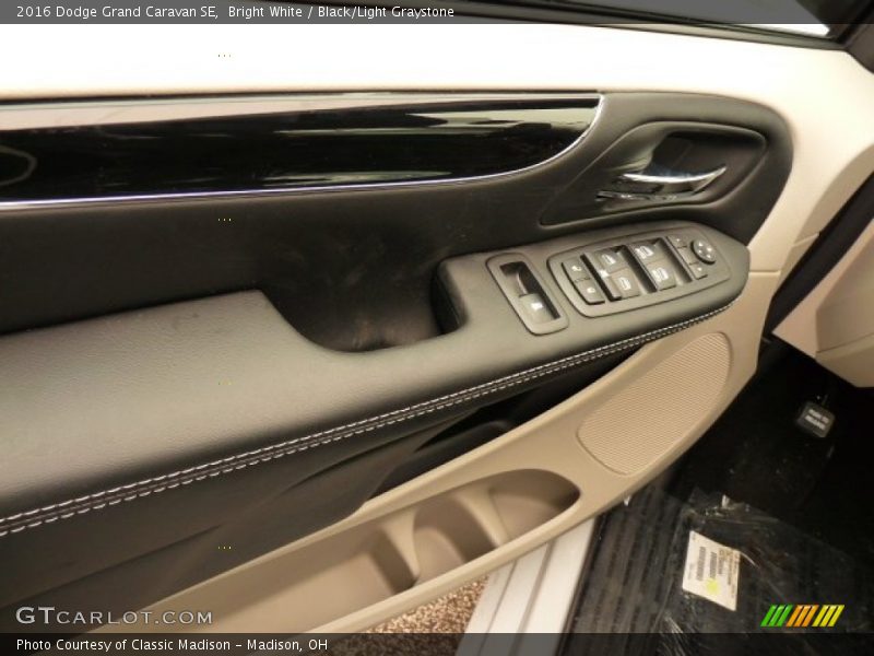 Bright White / Black/Light Graystone 2016 Dodge Grand Caravan SE