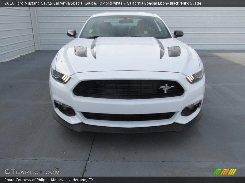 Oxford White / California Special Ebony Black/Miko Suede 2016 Ford Mustang GT/CS California Special Coupe