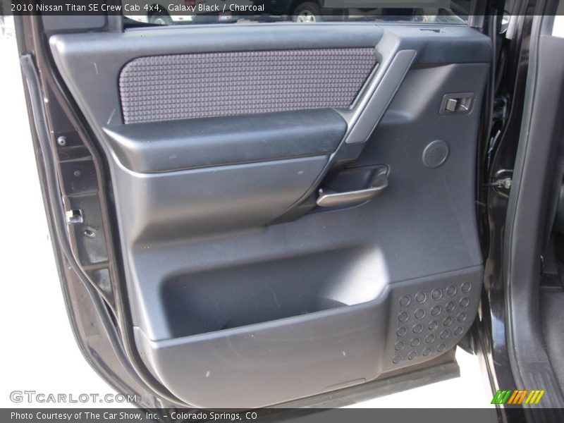 Galaxy Black / Charcoal 2010 Nissan Titan SE Crew Cab 4x4