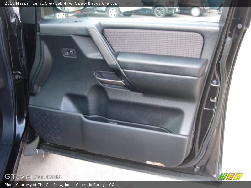 Galaxy Black / Charcoal 2010 Nissan Titan SE Crew Cab 4x4