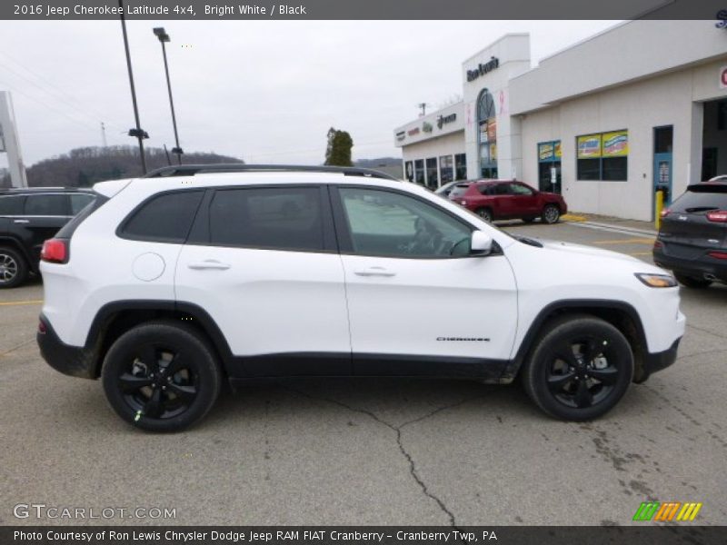 Bright White / Black 2016 Jeep Cherokee Latitude 4x4