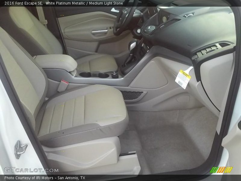 White Platinum Metallic / Medium Light Stone 2016 Ford Escape SE