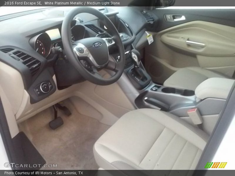 White Platinum Metallic / Medium Light Stone 2016 Ford Escape SE