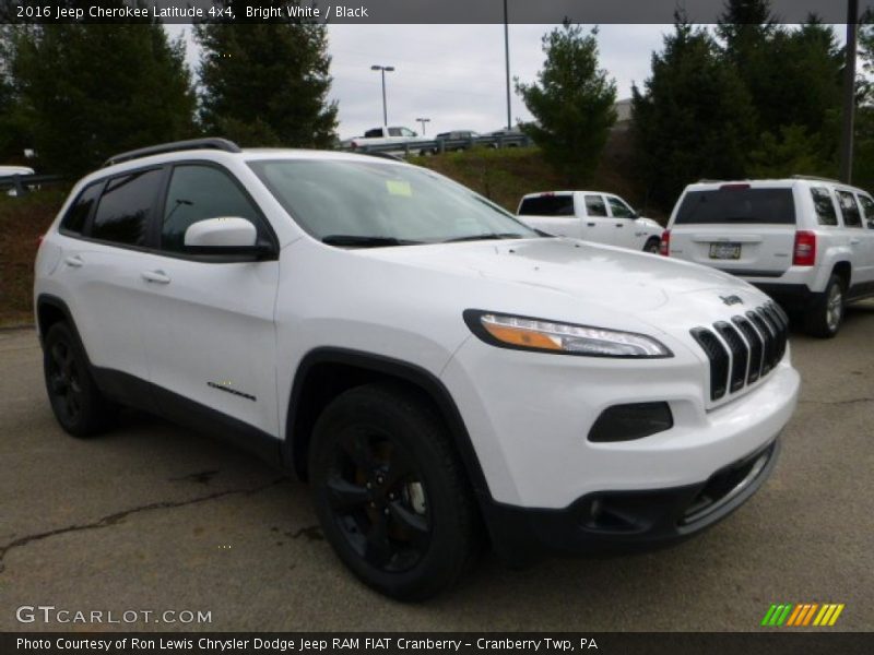 Bright White / Black 2016 Jeep Cherokee Latitude 4x4