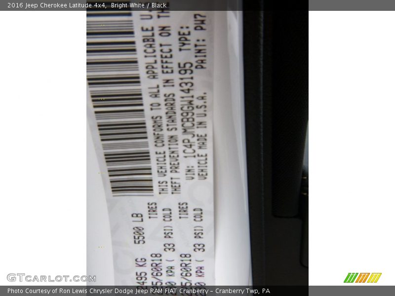 Bright White / Black 2016 Jeep Cherokee Latitude 4x4