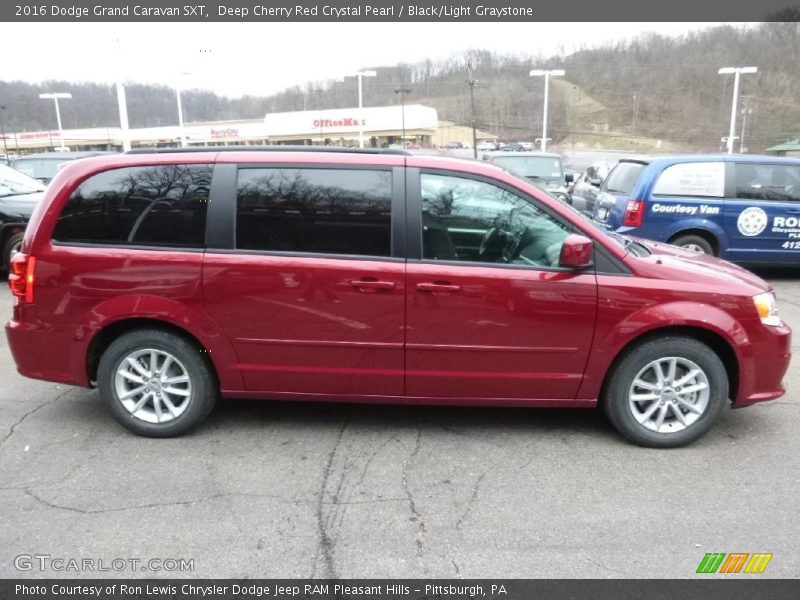 Deep Cherry Red Crystal Pearl / Black/Light Graystone 2016 Dodge Grand Caravan SXT