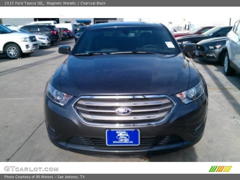 Magnetic Metallic / Charcoal Black 2015 Ford Taurus SEL