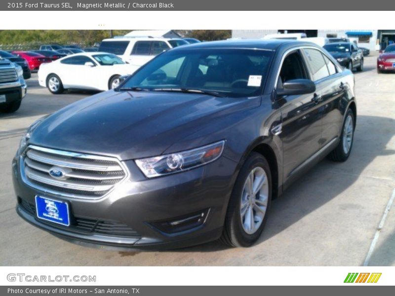 Magnetic Metallic / Charcoal Black 2015 Ford Taurus SEL