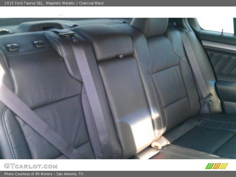 Magnetic Metallic / Charcoal Black 2015 Ford Taurus SEL