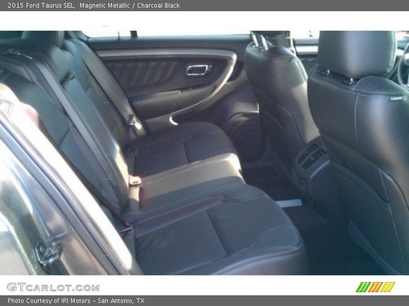 Magnetic Metallic / Charcoal Black 2015 Ford Taurus SEL