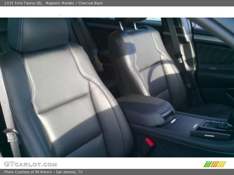 Magnetic Metallic / Charcoal Black 2015 Ford Taurus SEL