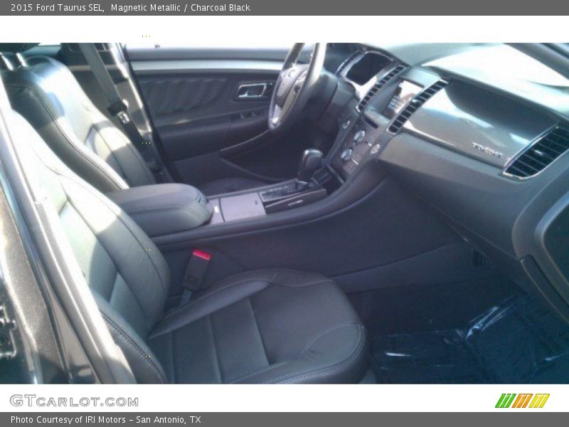 Magnetic Metallic / Charcoal Black 2015 Ford Taurus SEL