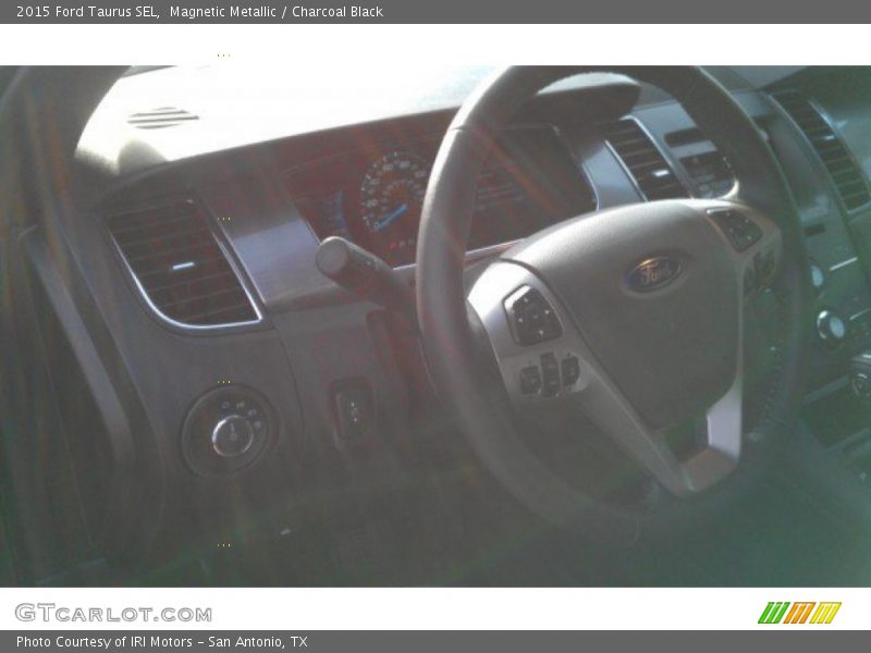 Magnetic Metallic / Charcoal Black 2015 Ford Taurus SEL