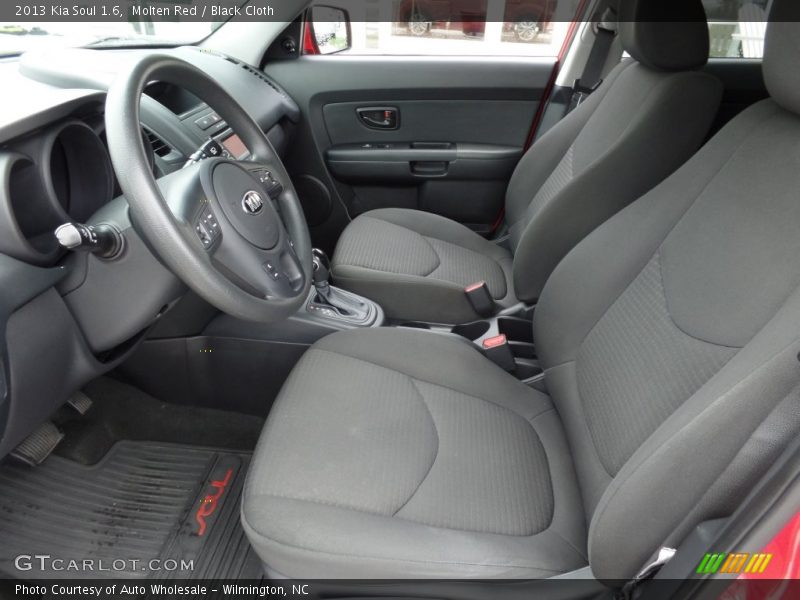 Molten Red / Black Cloth 2013 Kia Soul 1.6