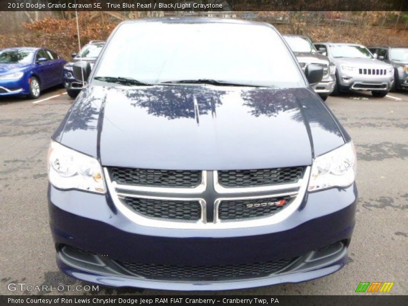 True Blue Pearl / Black/Light Graystone 2016 Dodge Grand Caravan SE