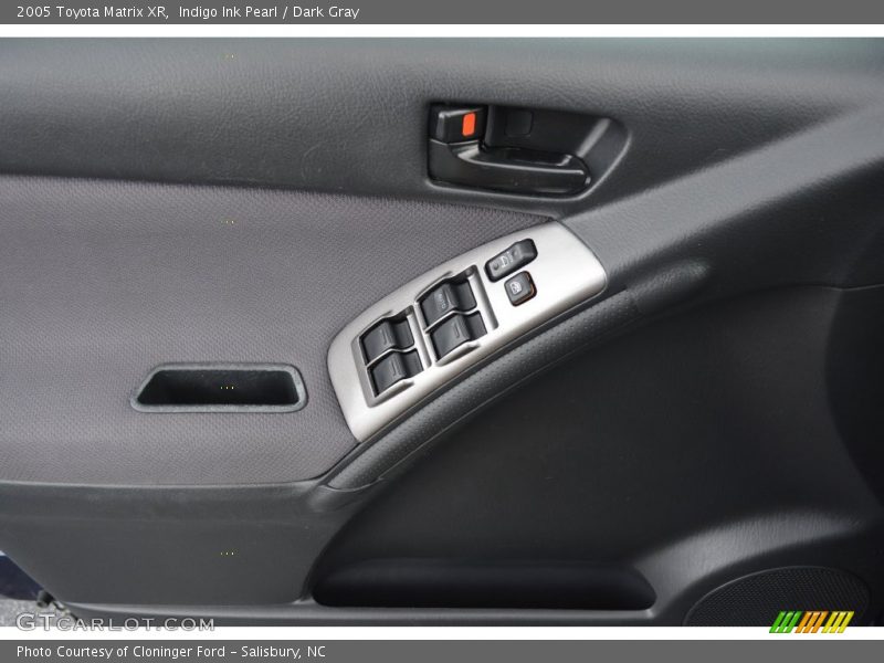 Indigo Ink Pearl / Dark Gray 2005 Toyota Matrix XR