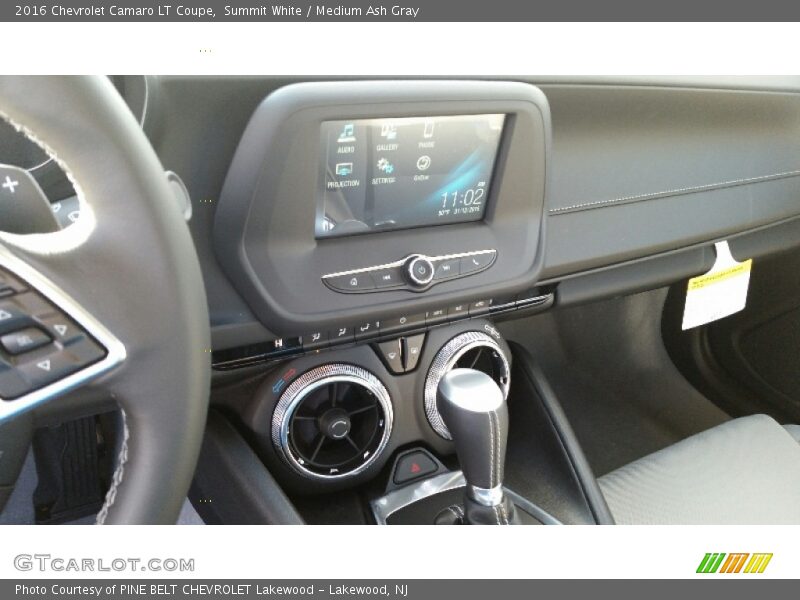 Summit White / Medium Ash Gray 2016 Chevrolet Camaro LT Coupe
