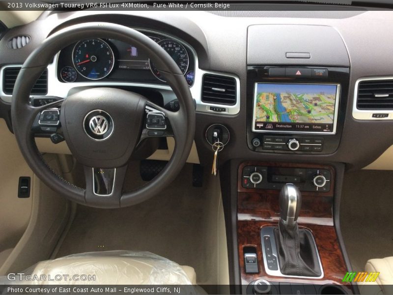 Pure White / Cornsilk Beige 2013 Volkswagen Touareg VR6 FSI Lux 4XMotion