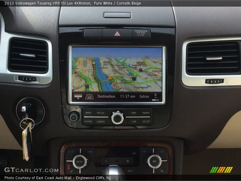 Pure White / Cornsilk Beige 2013 Volkswagen Touareg VR6 FSI Lux 4XMotion
