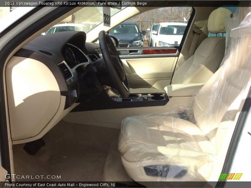 Pure White / Cornsilk Beige 2013 Volkswagen Touareg VR6 FSI Lux 4XMotion