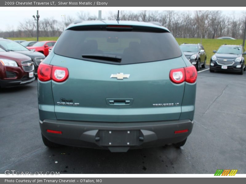 Silver Moss Metallic / Ebony 2009 Chevrolet Traverse LT