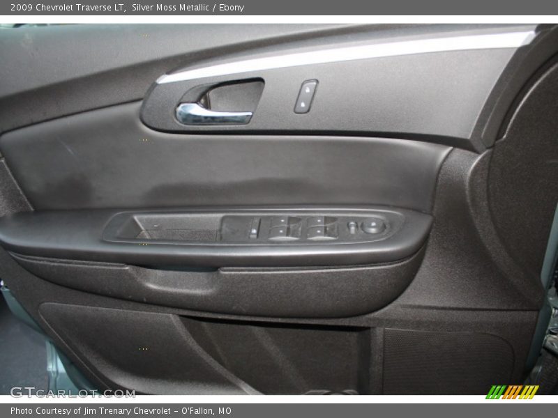 Silver Moss Metallic / Ebony 2009 Chevrolet Traverse LT
