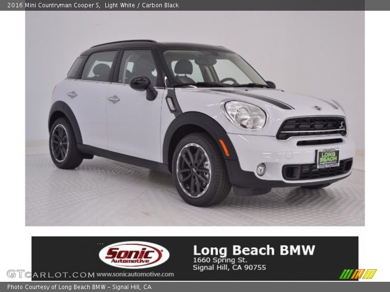 Light White / Carbon Black 2016 Mini Countryman Cooper S