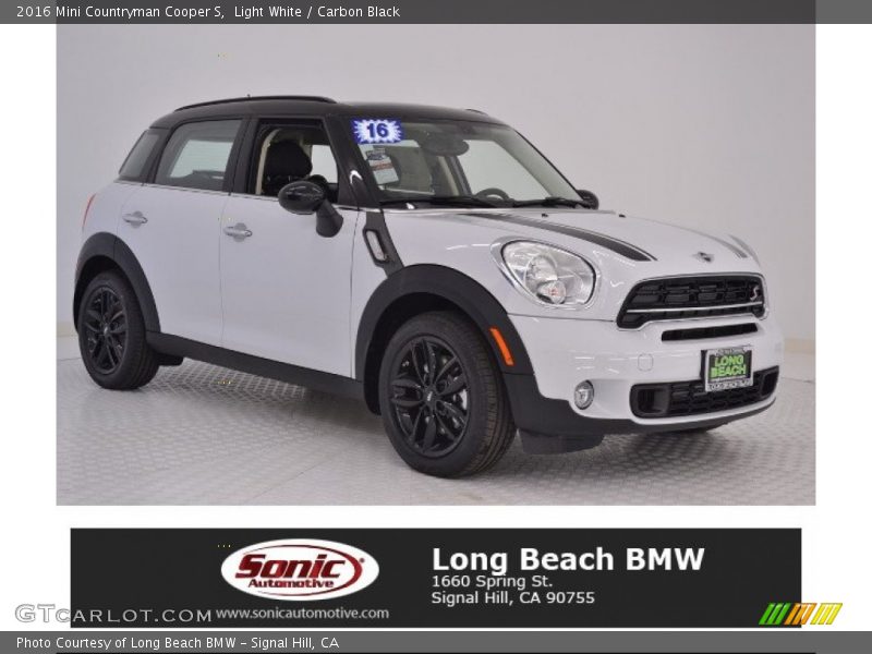 Light White / Carbon Black 2016 Mini Countryman Cooper S