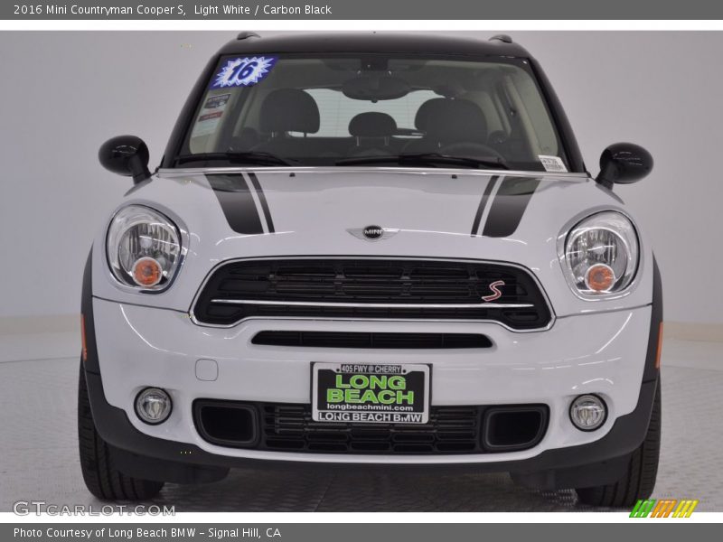 Light White / Carbon Black 2016 Mini Countryman Cooper S