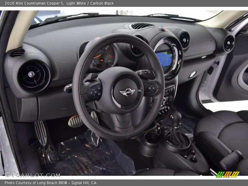 Light White / Carbon Black 2016 Mini Countryman Cooper S
