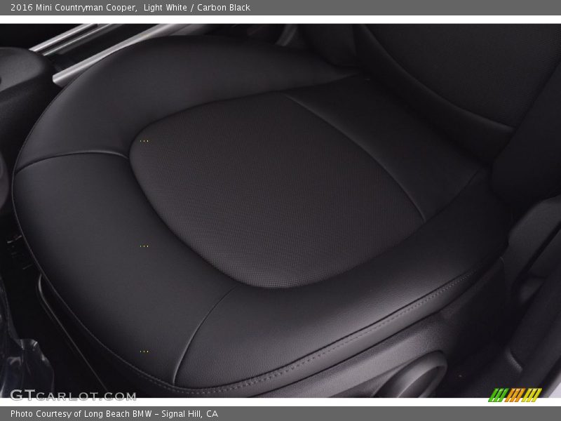 Light White / Carbon Black 2016 Mini Countryman Cooper