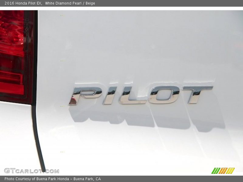 White Diamond Pearl / Beige 2016 Honda Pilot EX