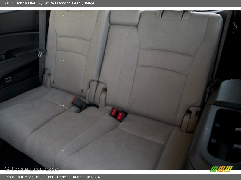 White Diamond Pearl / Beige 2016 Honda Pilot EX