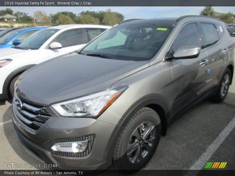 Mineral Gray / Gray 2016 Hyundai Santa Fe Sport