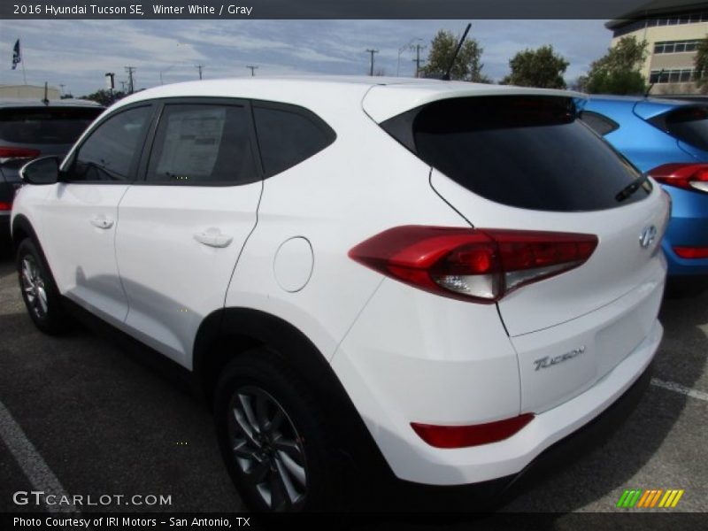 Winter White / Gray 2016 Hyundai Tucson SE