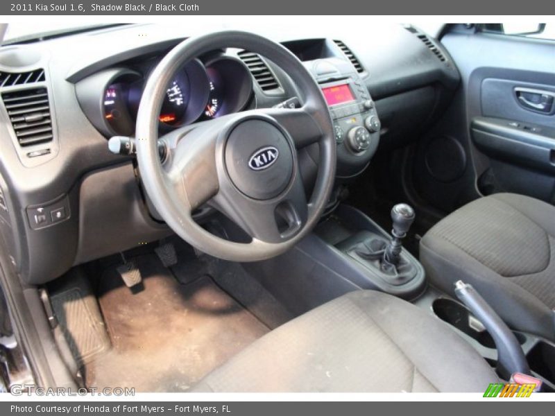 Shadow Black / Black Cloth 2011 Kia Soul 1.6
