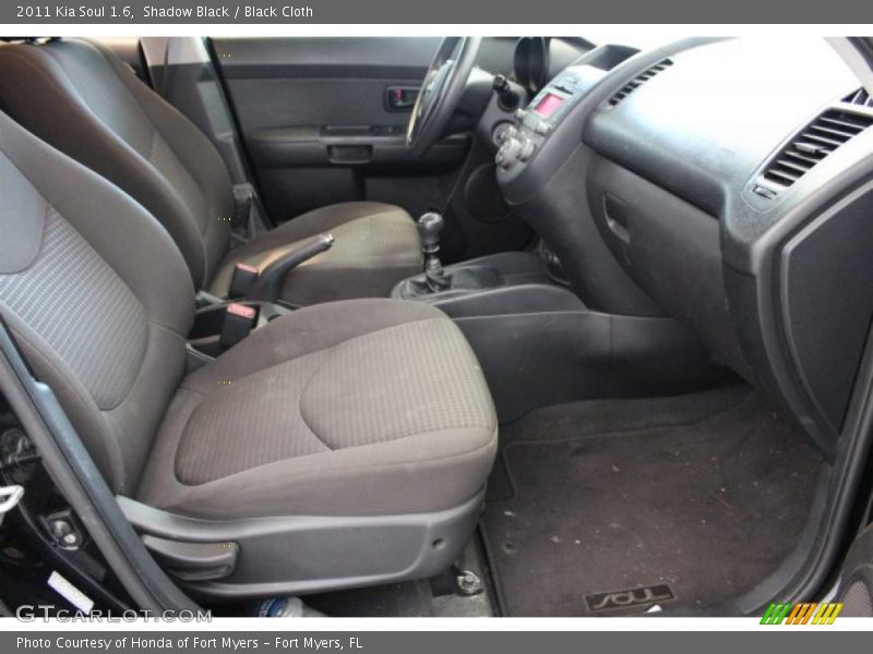 Shadow Black / Black Cloth 2011 Kia Soul 1.6