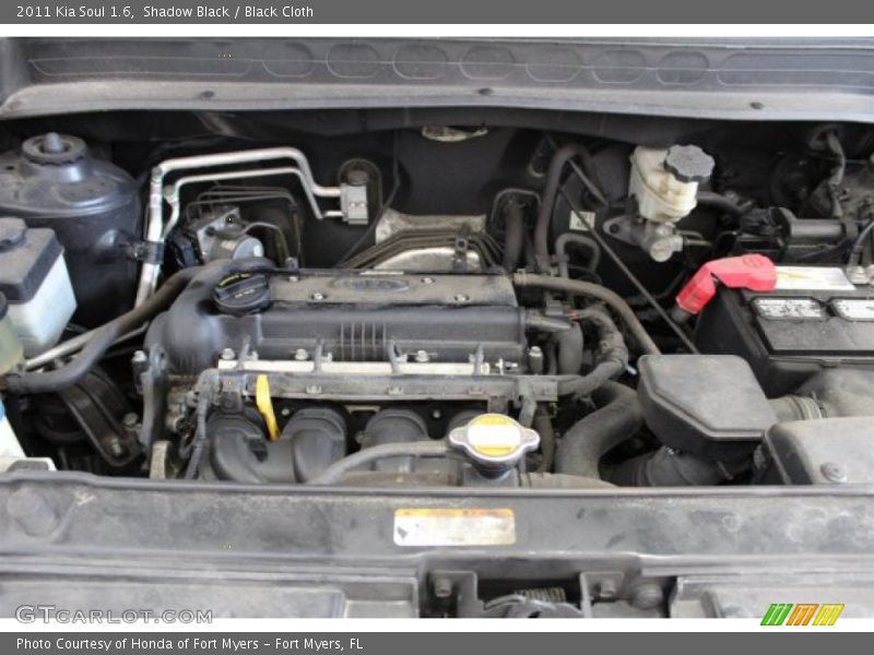 Shadow Black / Black Cloth 2011 Kia Soul 1.6