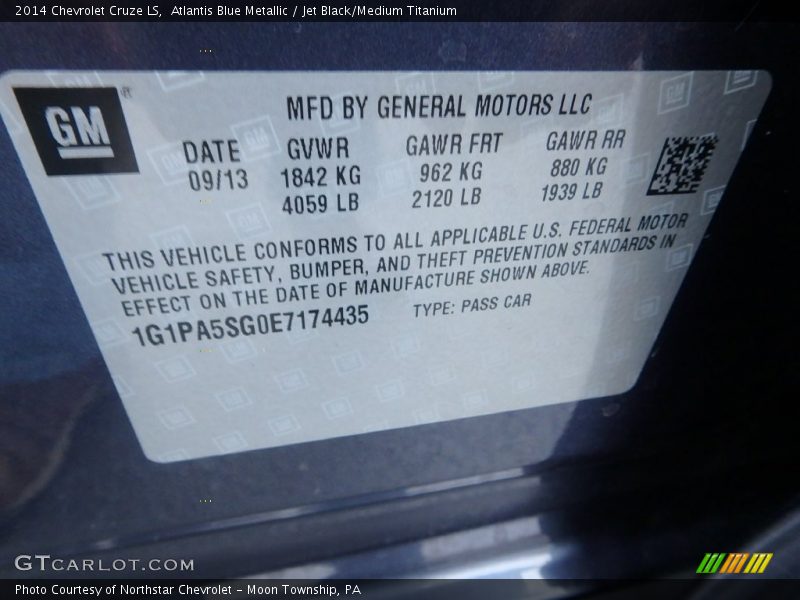 Atlantis Blue Metallic / Jet Black/Medium Titanium 2014 Chevrolet Cruze LS