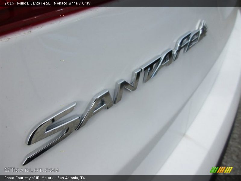 Monaco White / Gray 2016 Hyundai Santa Fe SE